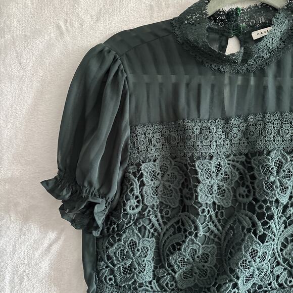 High Neck Lace Top Victorian Whimsigoth Dark Fairy Size L Green Keyhole Peplum - Picture 3 of 8